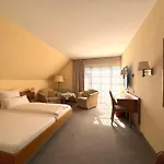 Hotel Tannenhof 3*